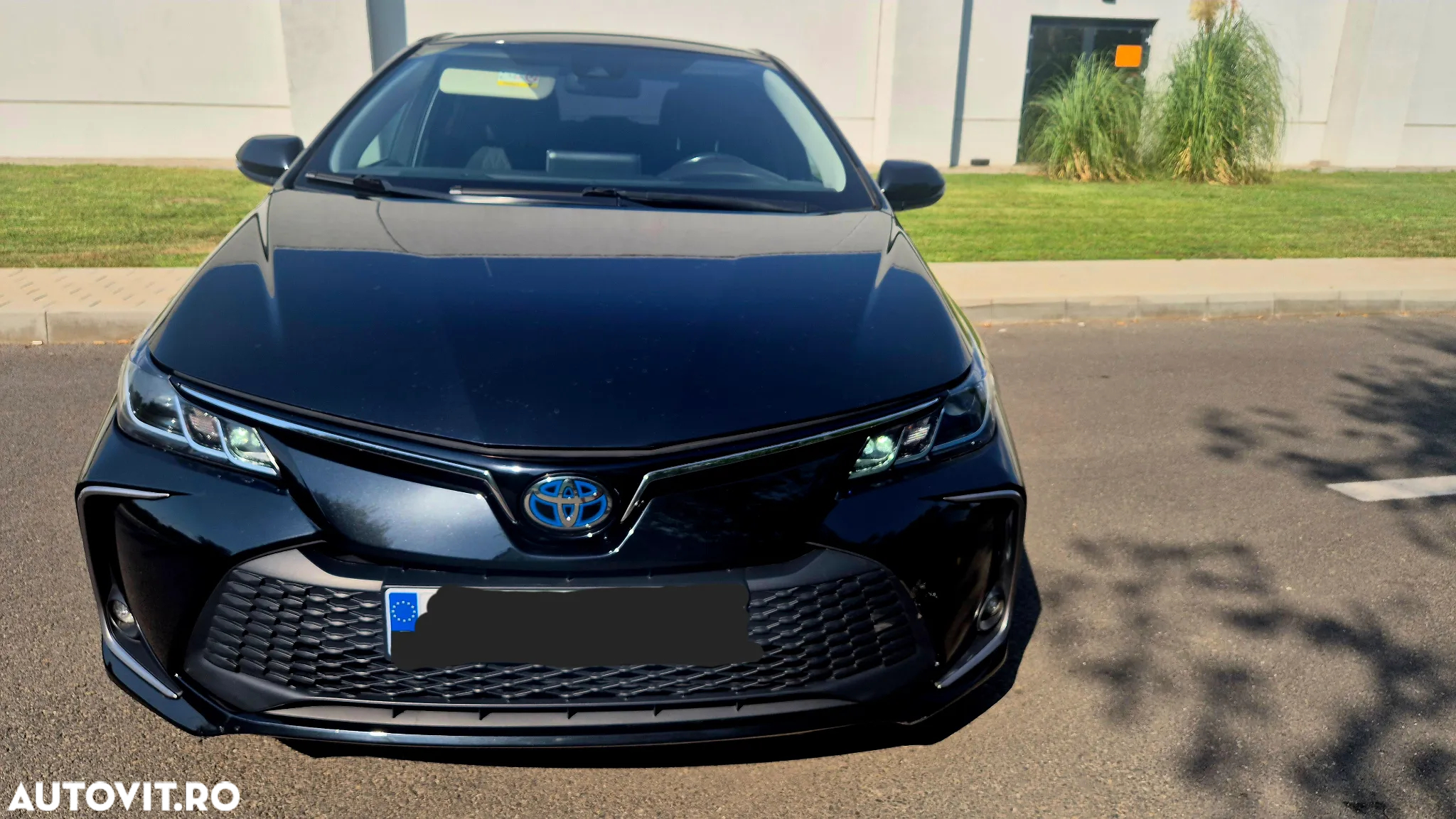 Toyota Corolla Sedan 1.8 HSD Business - 15