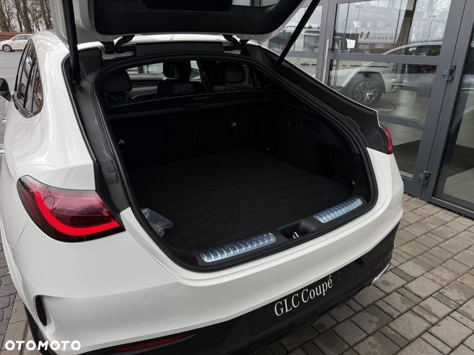 Mercedes-Benz GLC - 14