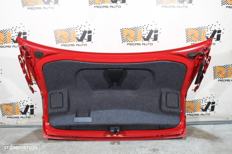 Tampa Da Mala Audi A4 (8Ec, B7)  Mala Audi A4 B7 Sedan - 8