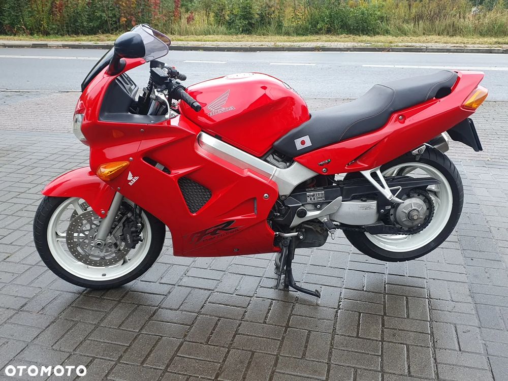 Honda VFR - 30
