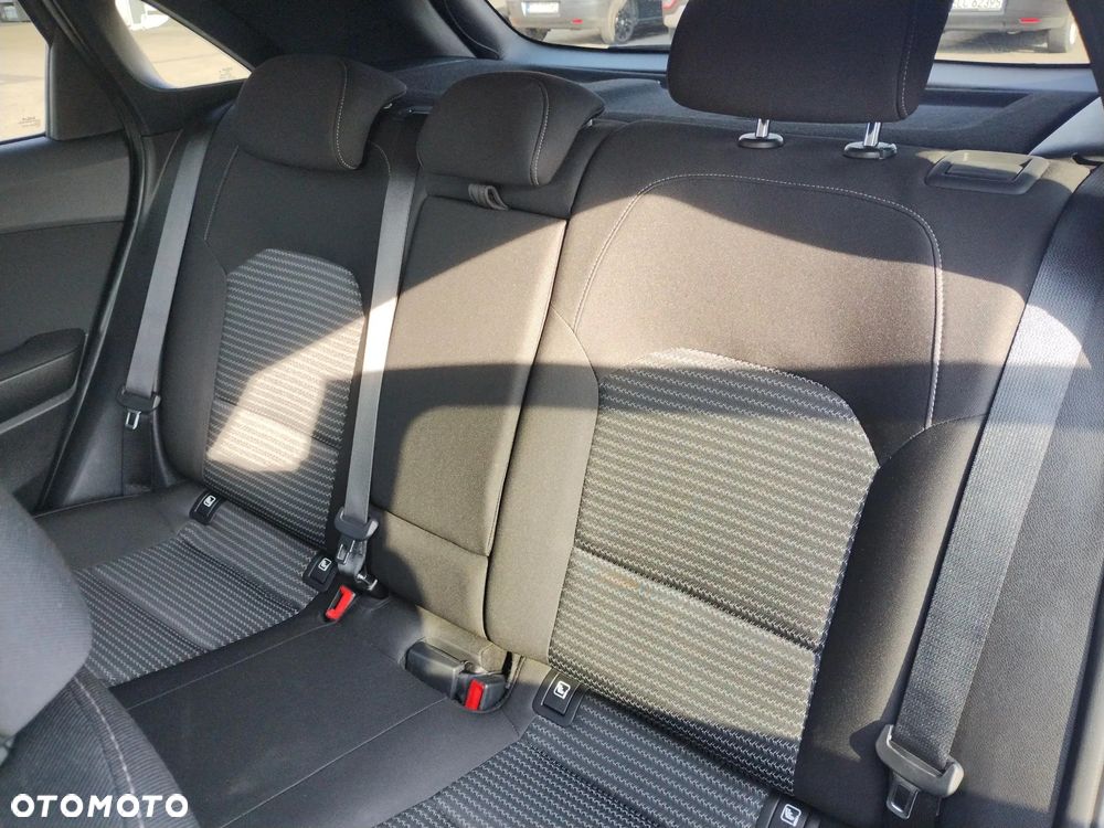 Kia Ceed 1.5 T-GDI M - 17