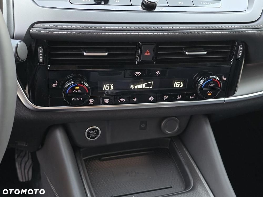 Nissan Qashqai 1.3 DIG-T MHEV N-Connecta Xtronic - 21