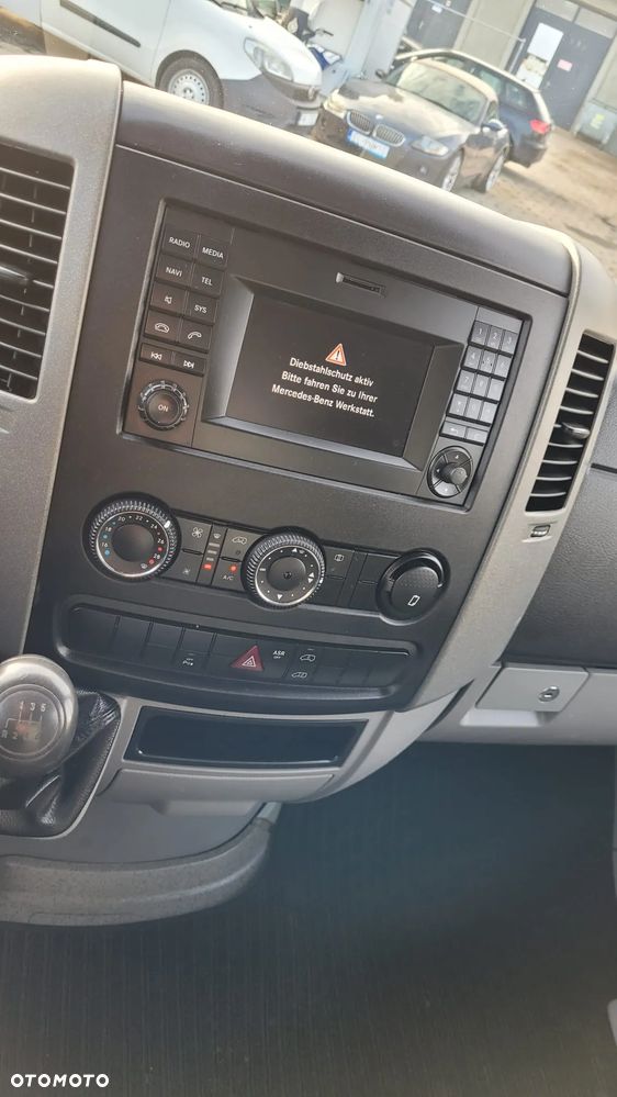 Mercedes-Benz Sprinter - 40