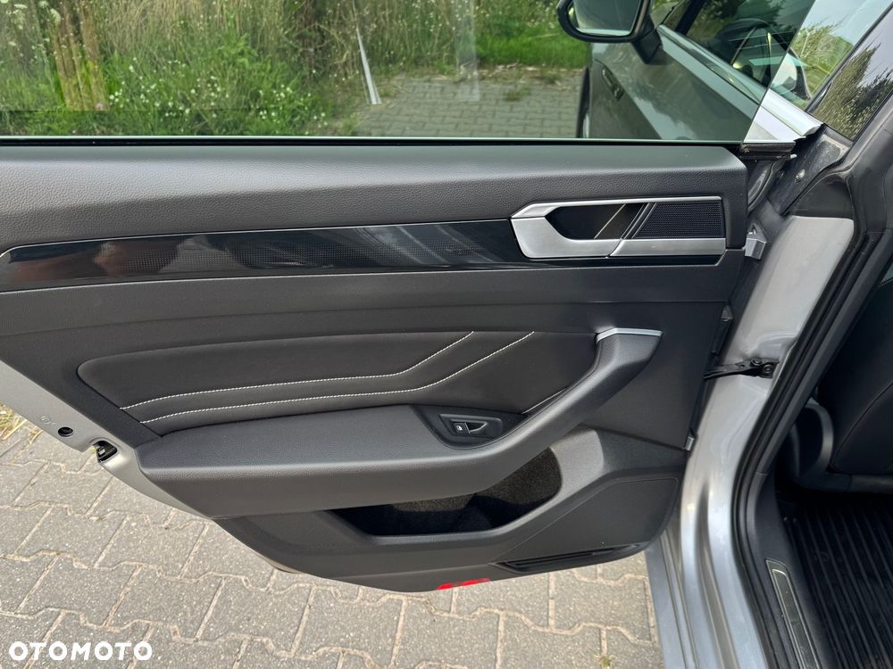 Volkswagen Arteon 2.0 TDI R-Line DSG - 20