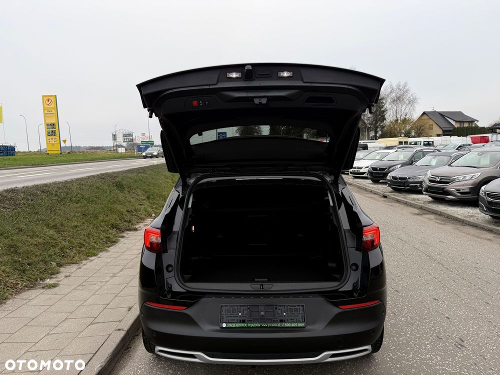 Opel Grandland X 1.2 Start/Stop Business Elegance - 22