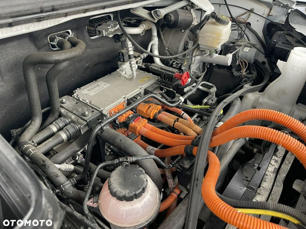 Mercedes-Benz Sprinter - 17