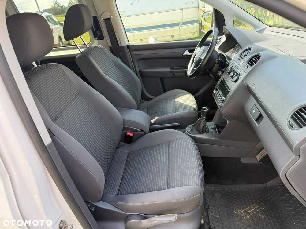 Volkswagen Caddy - 10