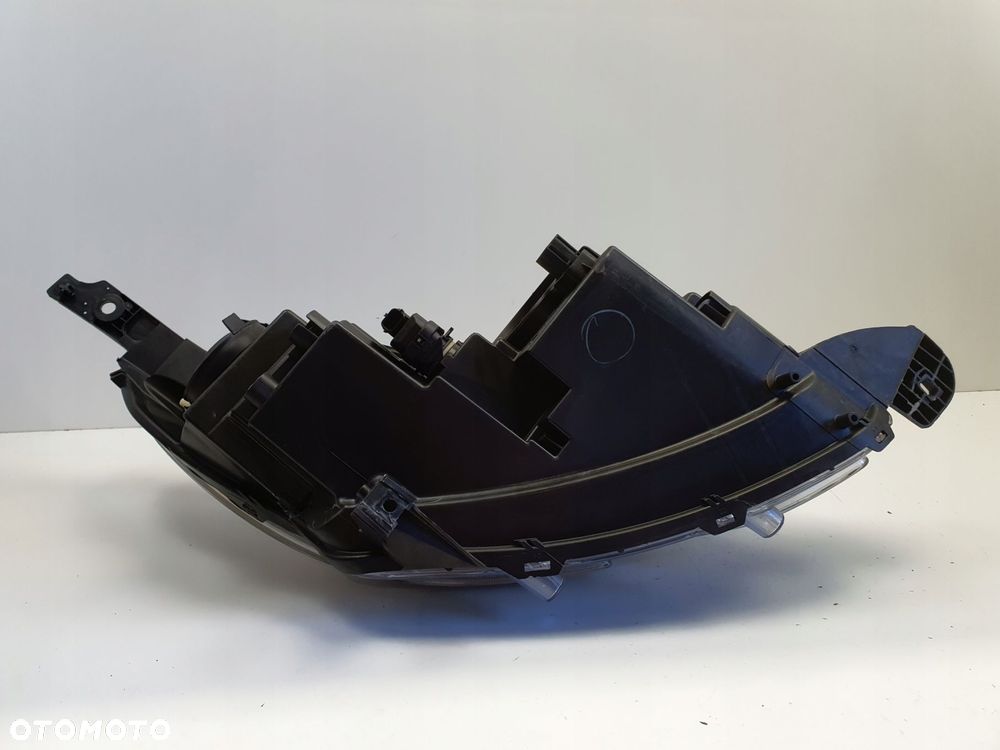 LAMPA Peugeot 2008 LIFT LEWY PRZÓD lewa przednia 9814749080 90102490 - 9