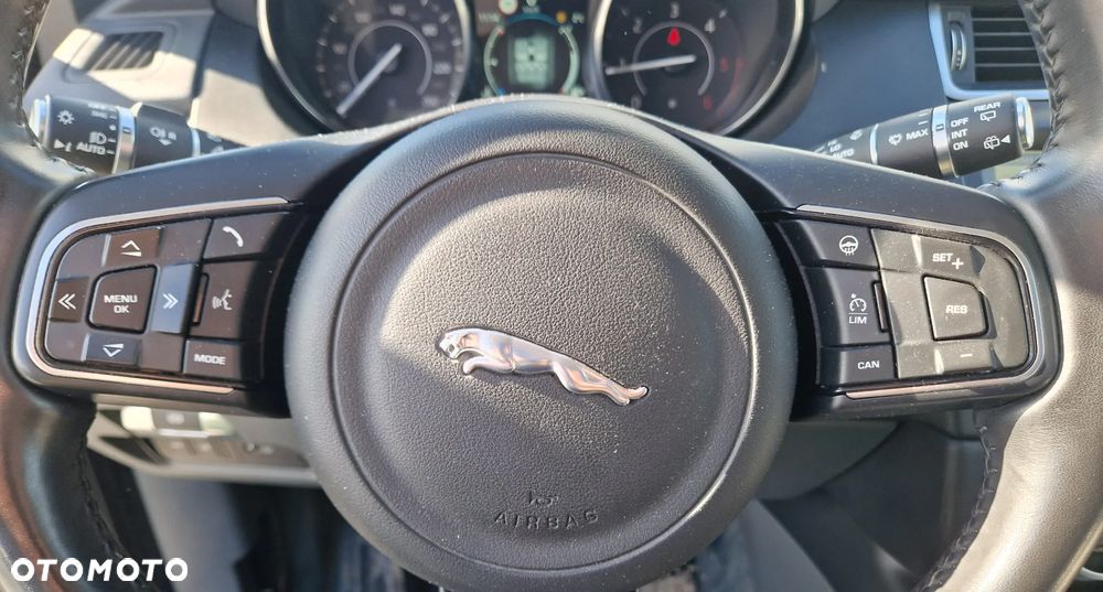 Jaguar E-Pace D150 AWD S - 12
