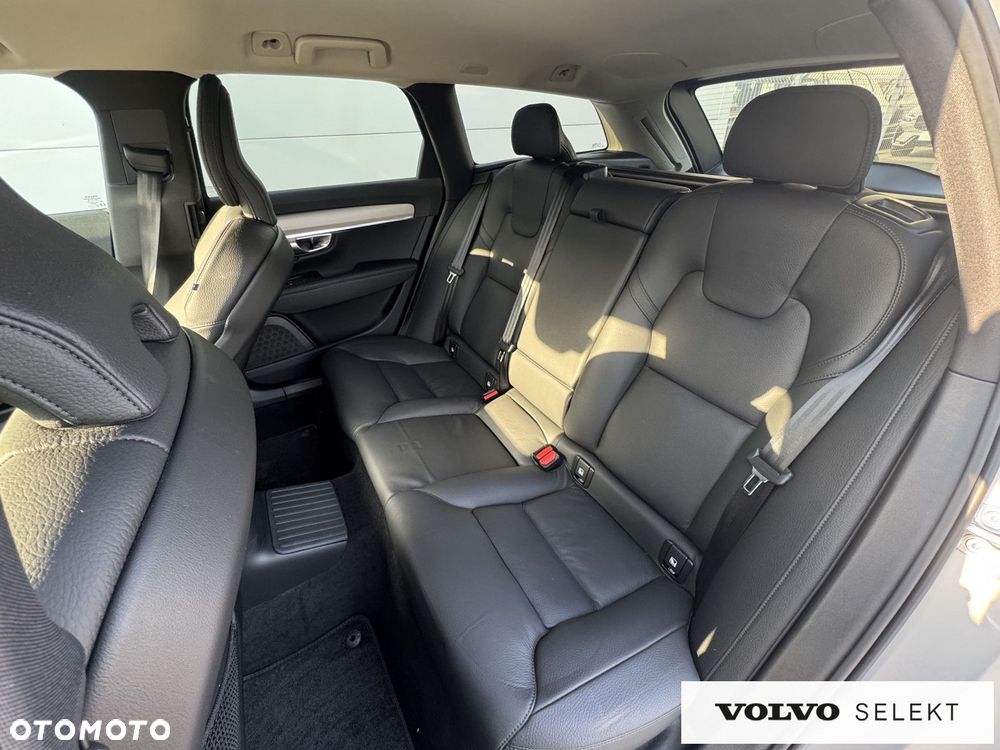 Volvo V90 - 32