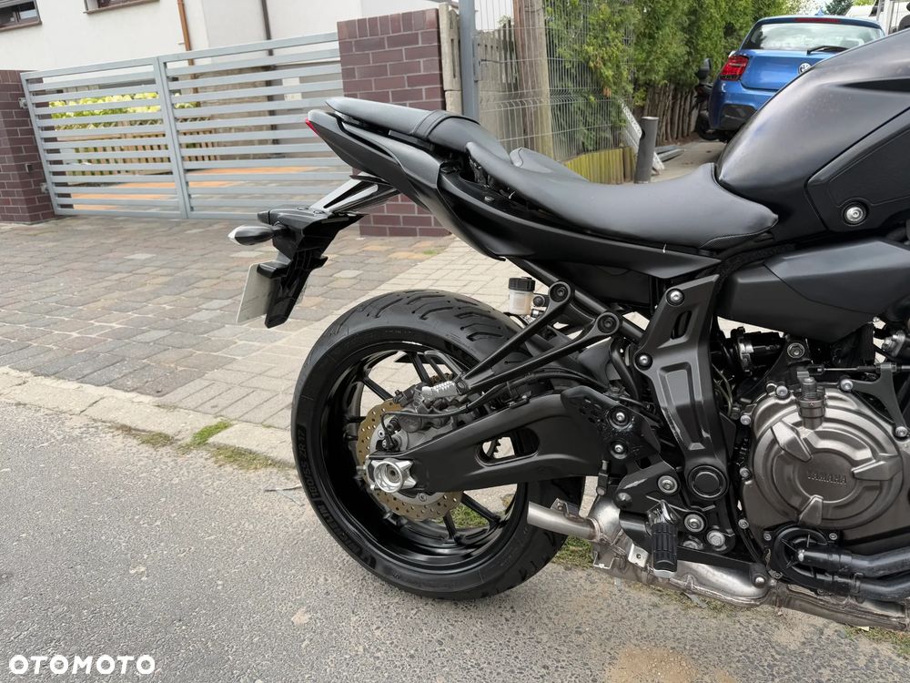 Yamaha MT - 28