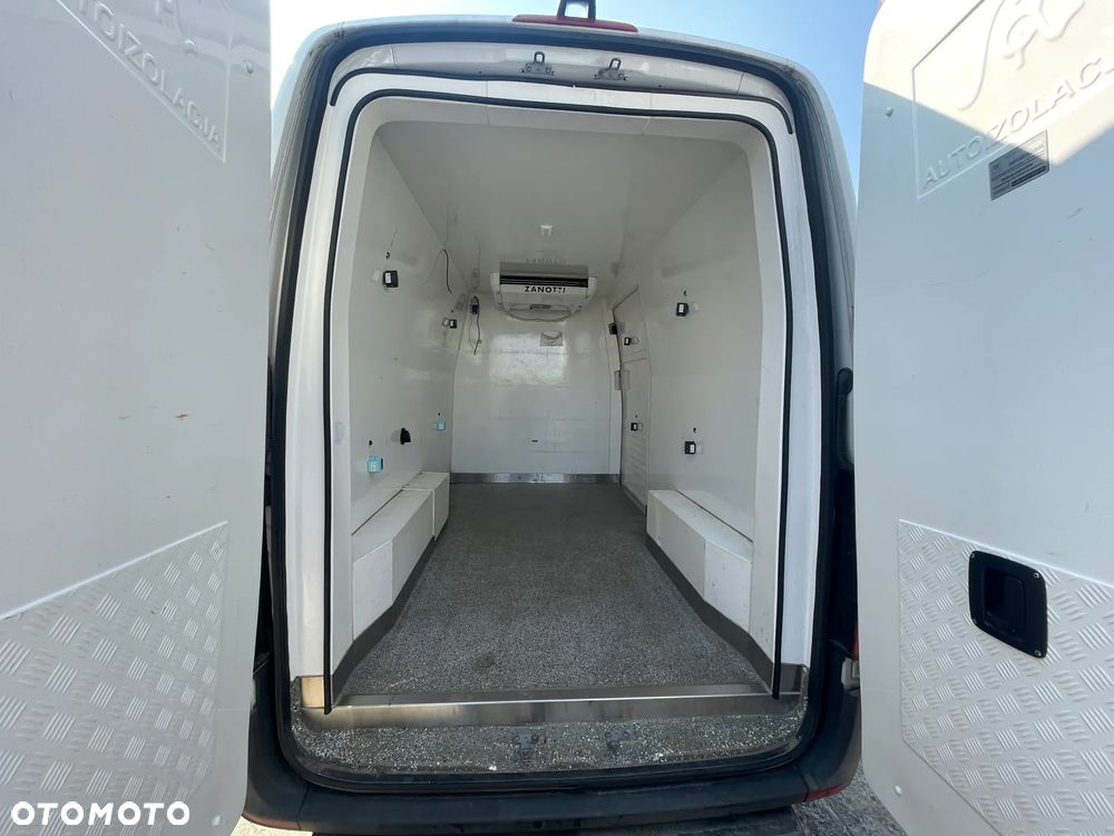 Mercedes-Benz SPRINTER - 20