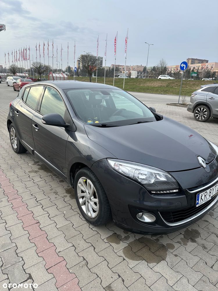 Renault Megane 1.5 dCi Bose - 8