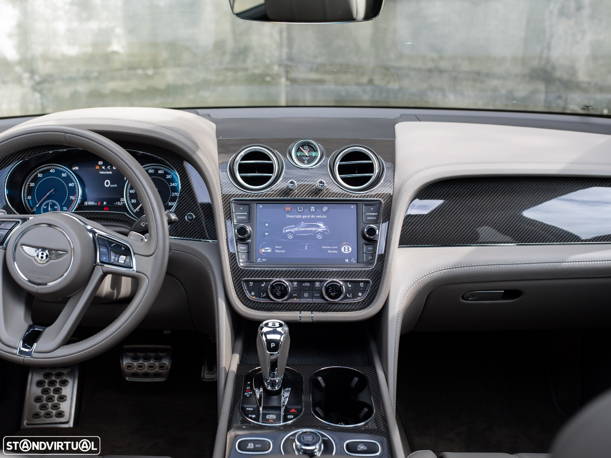 Bentley Bentayga V8 - 36