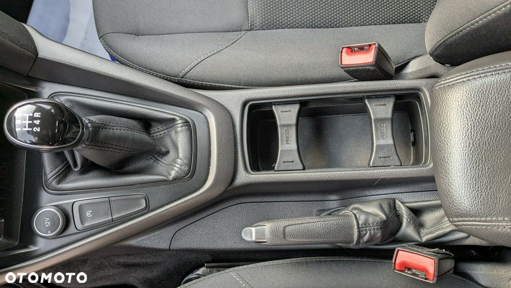 Ford Focus - 28