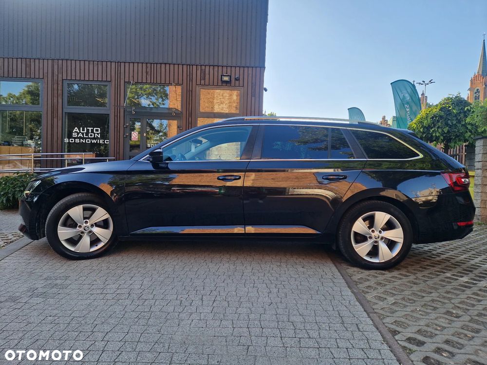 Skoda Superb Combi 1.6 TDI GreenLine - 20