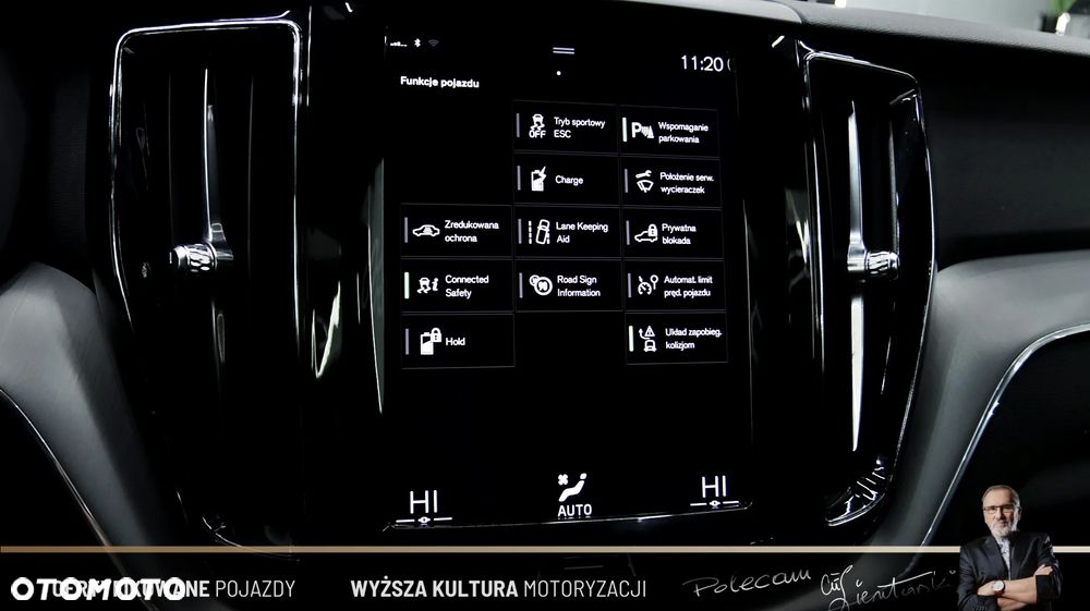 Volvo XC 60 T8 Twin Engine AWD Geartronic Momentum - 24