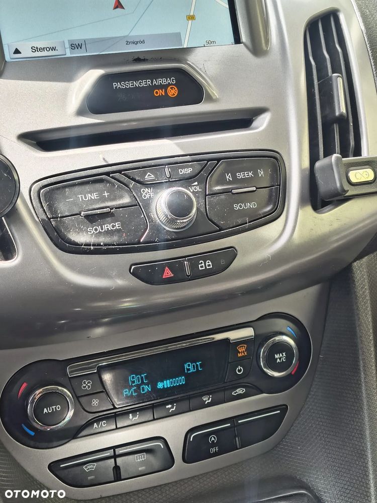 Ford Transit Connect - 27