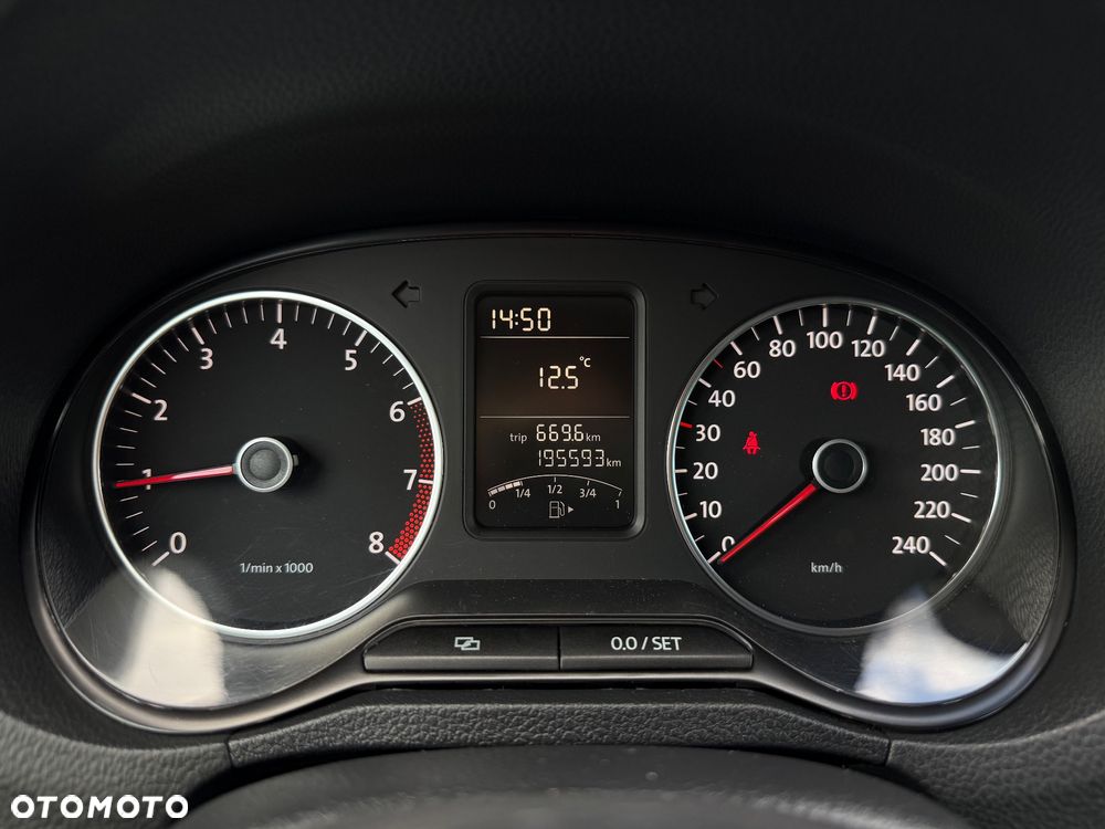 Volkswagen Polo 1.2 Team - 11