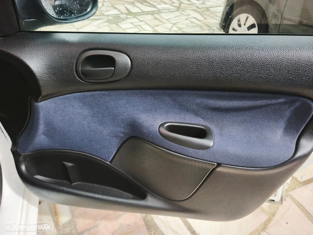 Peugeot 206 1.1 XR Présence - 16