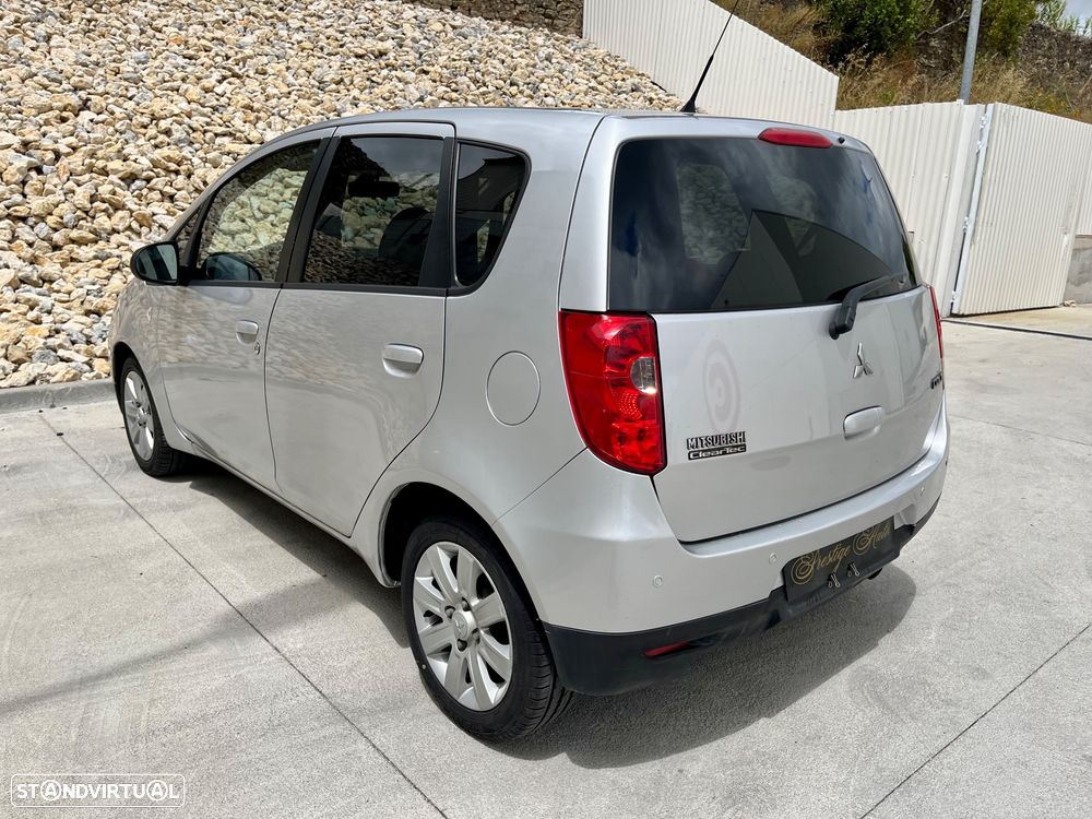 Mitsubishi Colt - 18