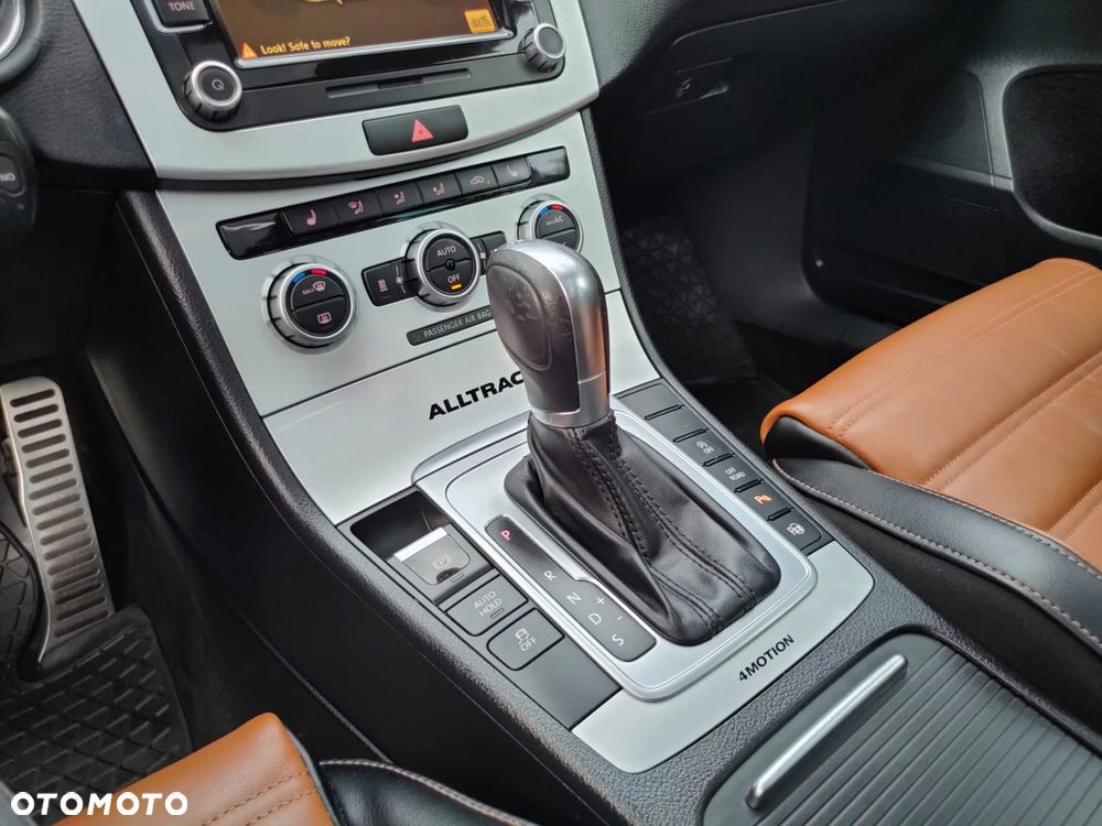Volkswagen Passat Alltrack 2.0 TDI 4Mot DSG - 21