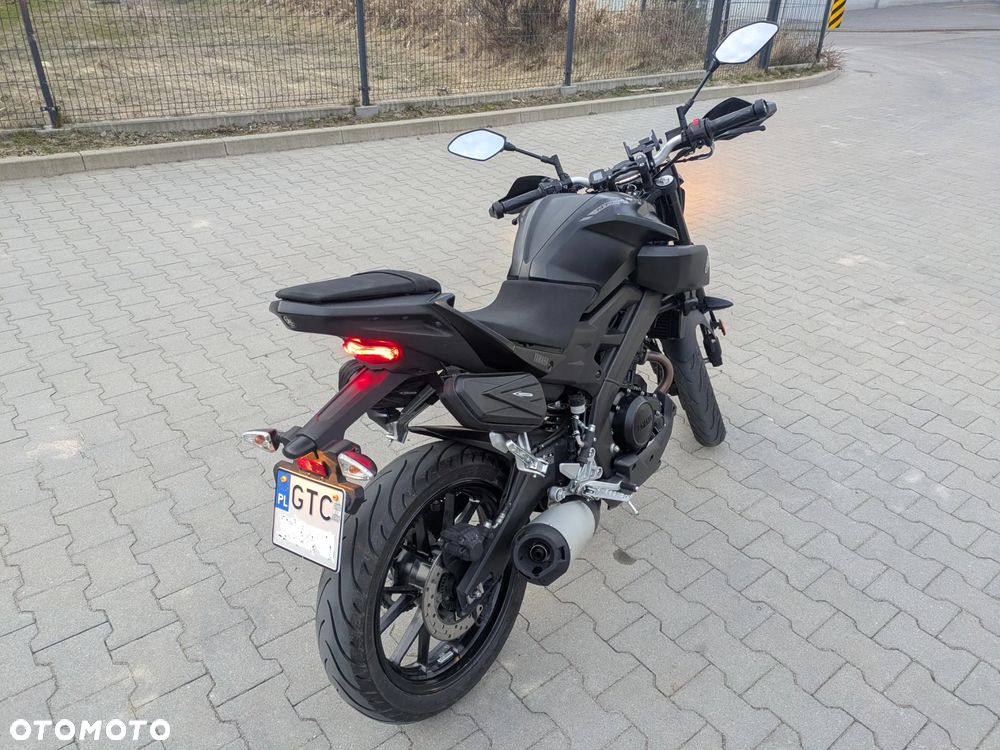 Yamaha MT - 5