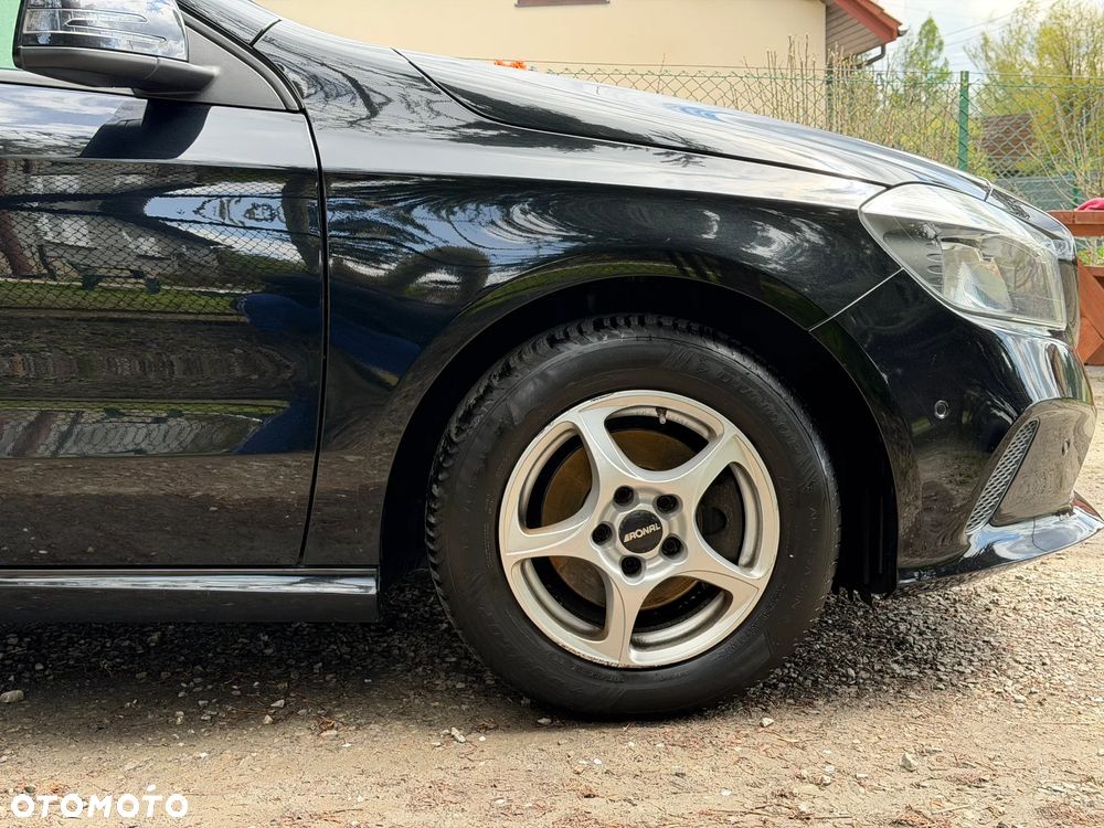 Mercedes-Benz Klasa A 180 d BlueEFFICIENCY Edition Style - 10