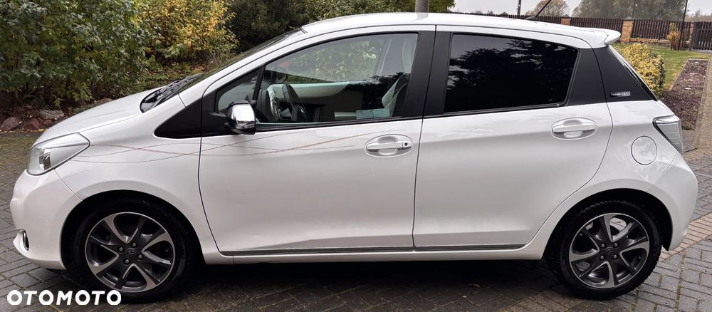Toyota Yaris 2013 photo 5