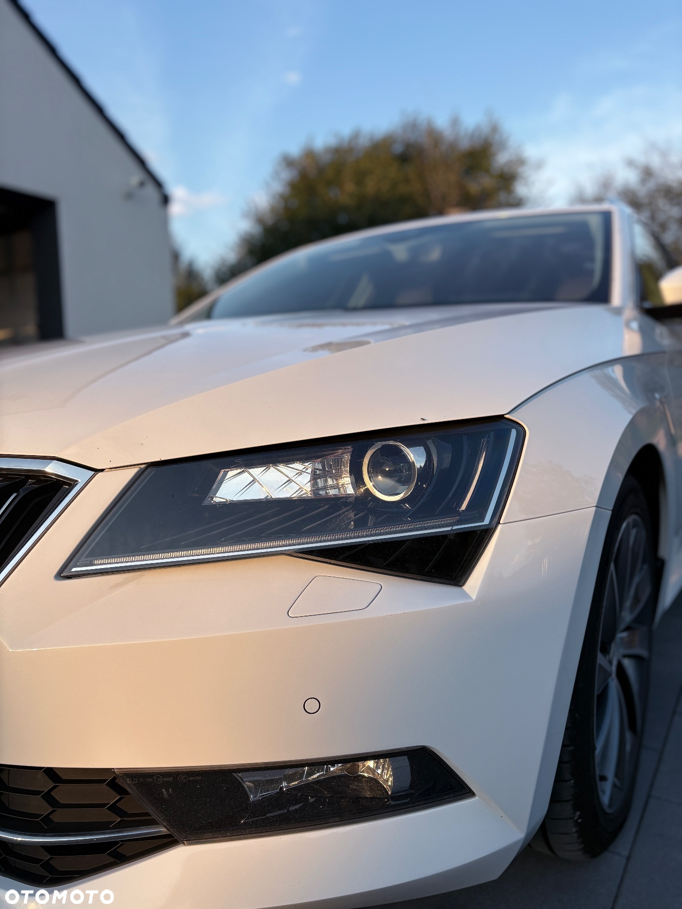 Skoda Superb 2.0 TDI L&K DSG - 3