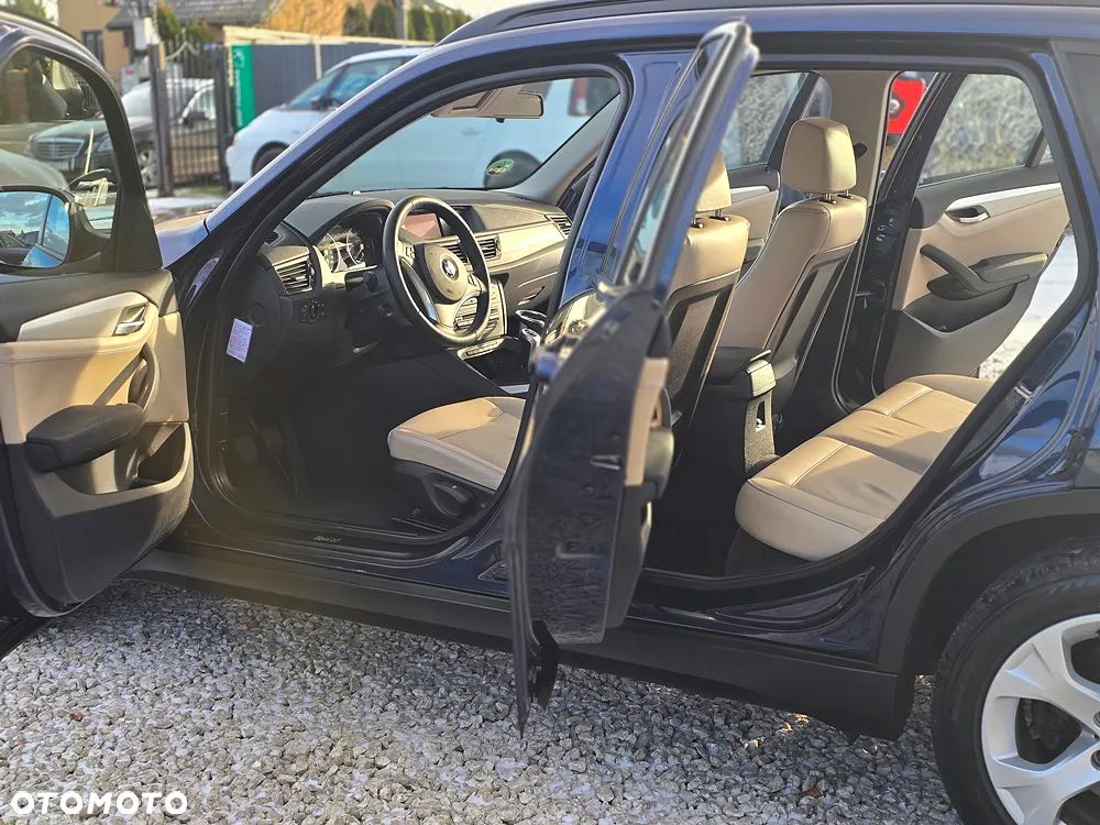 BMW X1 sDrive20i xLine - 12