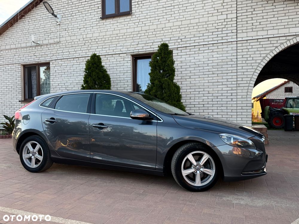 Volvo V40 D2 Powershift Kinetic - 6