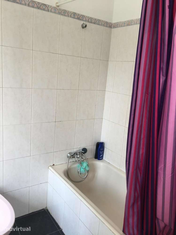 Quarto - localizado em Cedofeita Porto - Grande imagem: 5/32