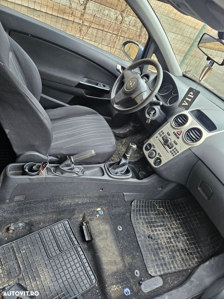 Dezmembrez opel corsa d coupe - 5