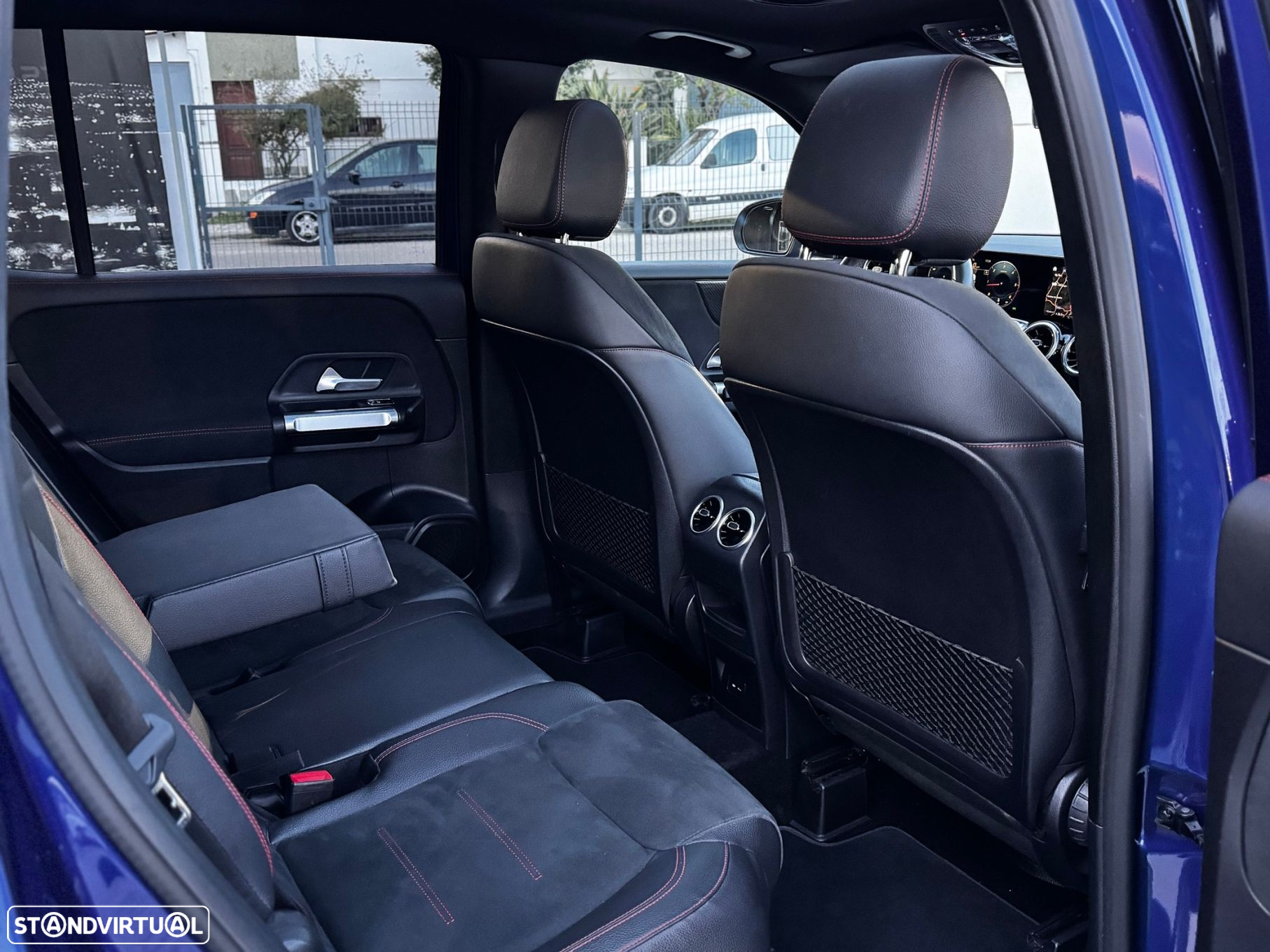 Mercedes-Benz GLB 200 d AMG Line - 16