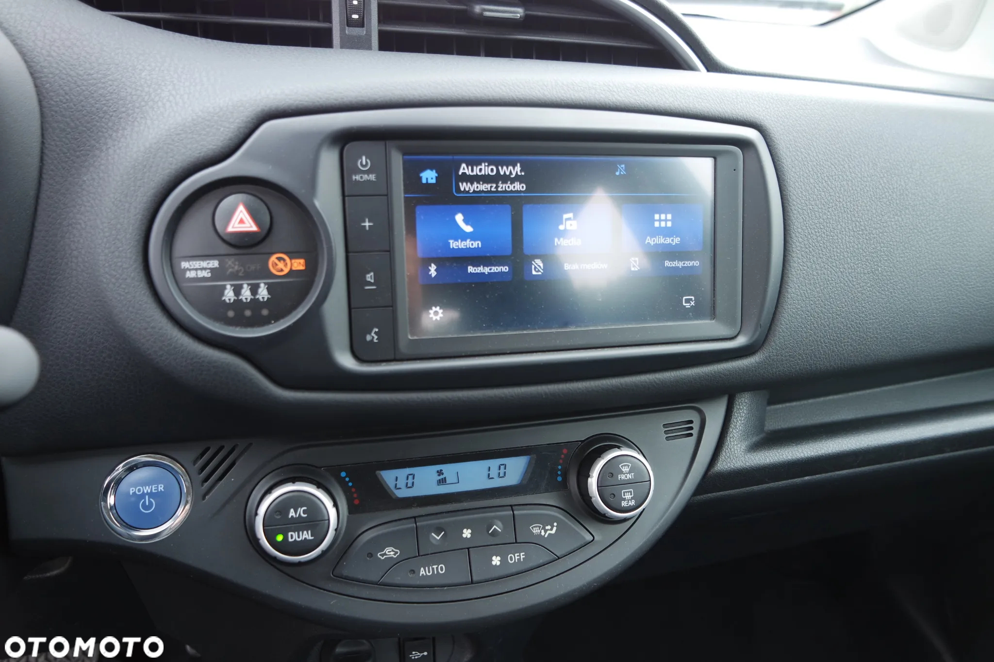 Toyota Yaris - 16
