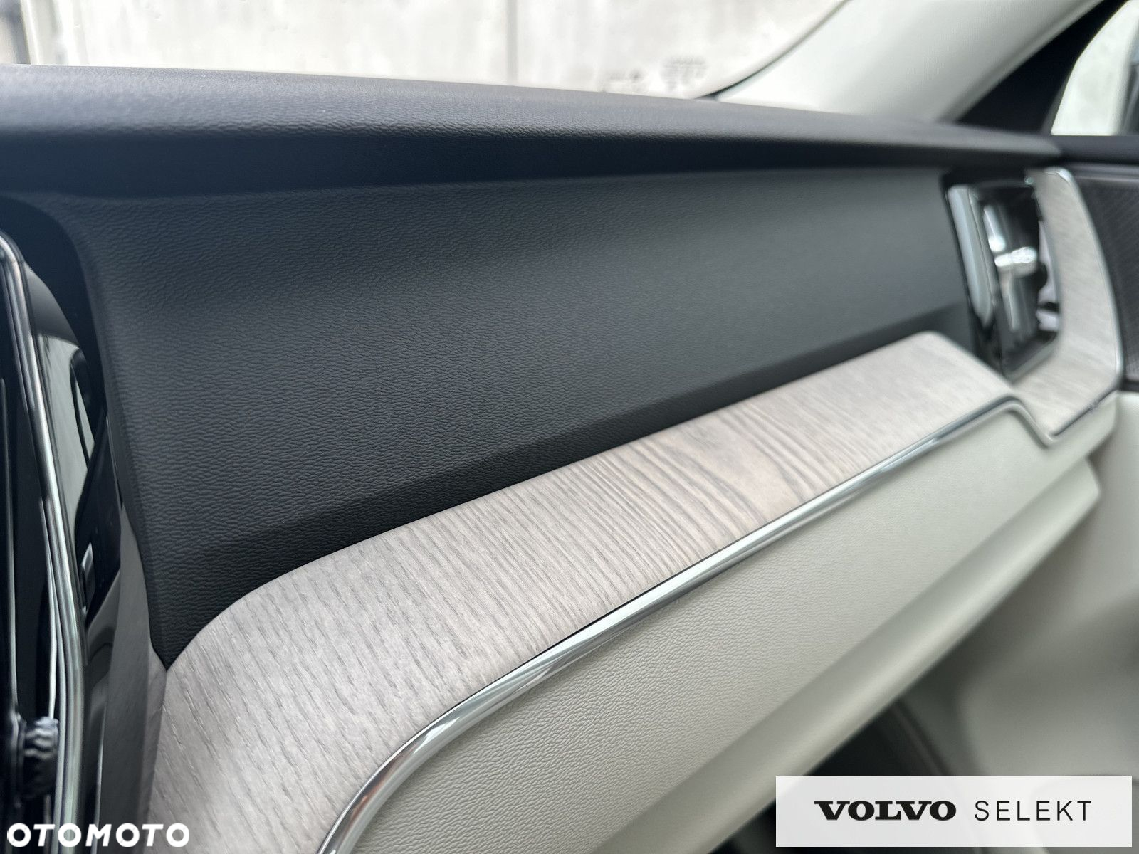 Volvo XC 60 - 30