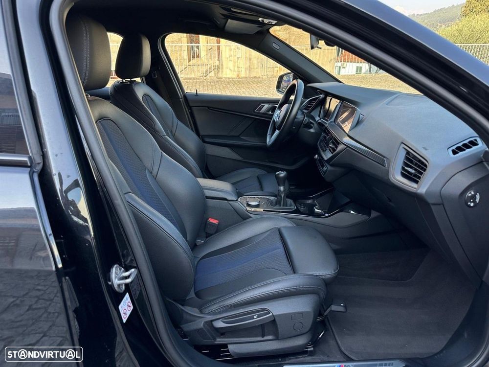 BMW 116 d Pack Desportivo M - 14