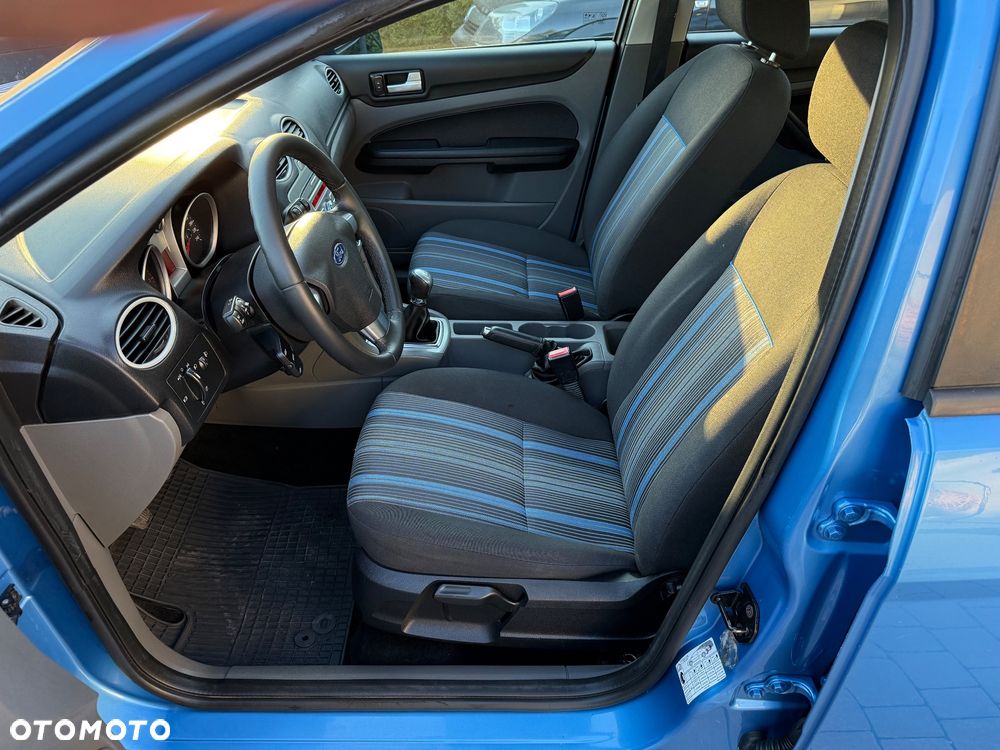 Ford Focus 1.6 16V Style - 20