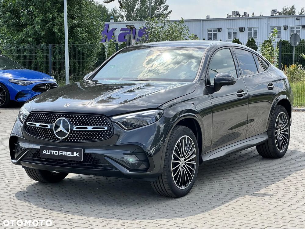 Mercedes-Benz GLC 300 e PHEV 4-Matic AMG Line - 4