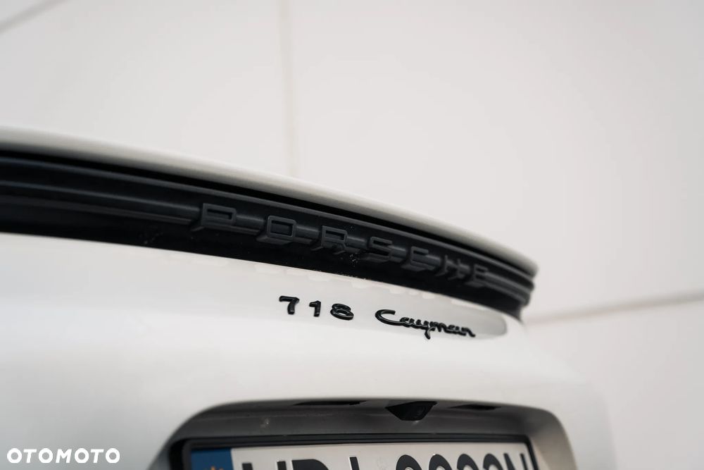 Porsche 718 Cayman GPF Style Edition PDK - 11