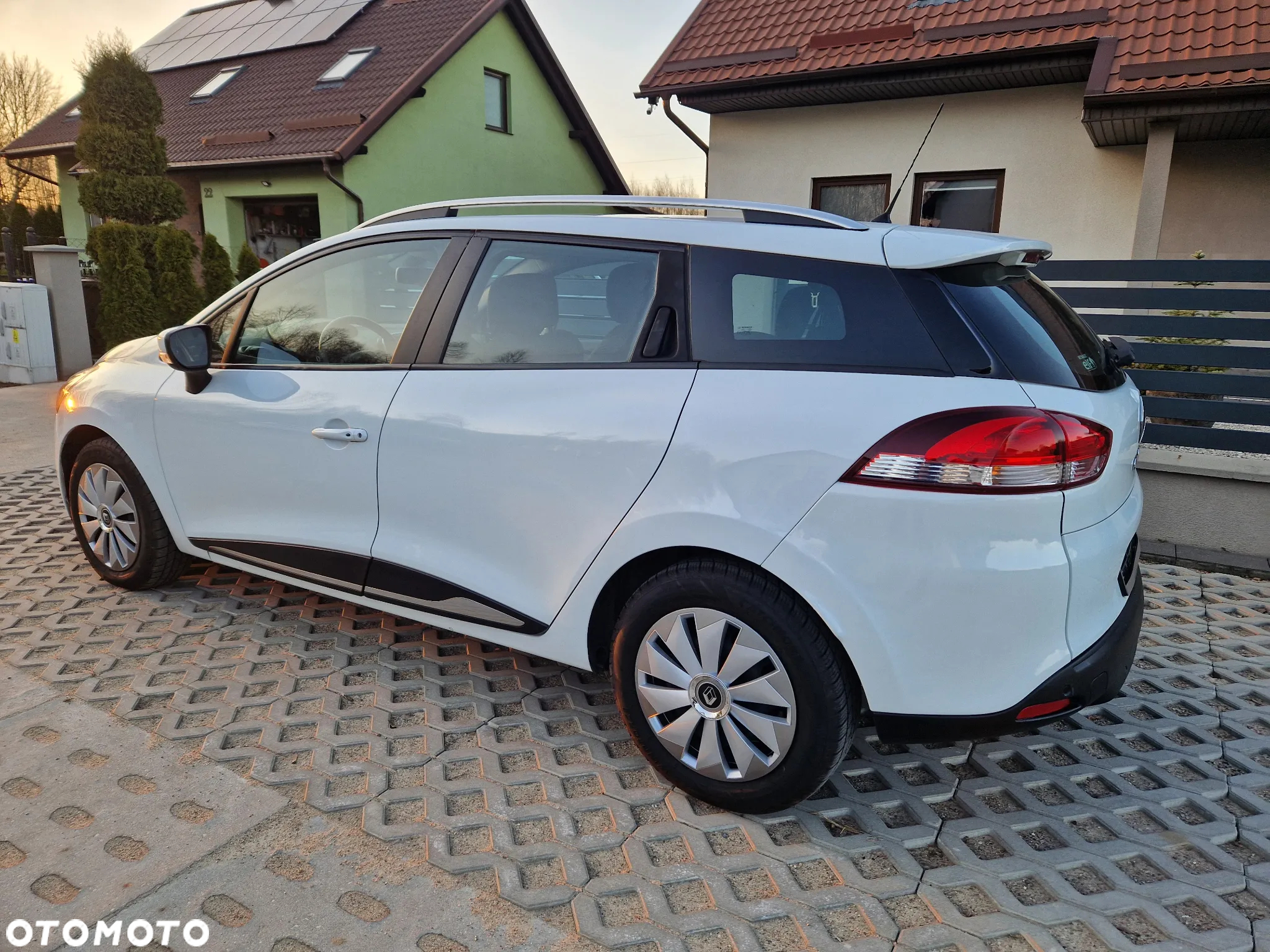 Renault Clio Grandtour Energy dCi 90 Start & Stop Experience - 8