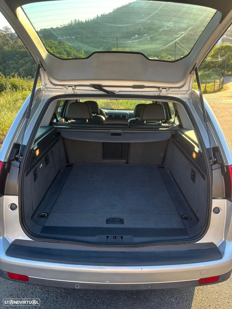 Opel Vectra Caravan 1.9 CDTi Elegance - 21