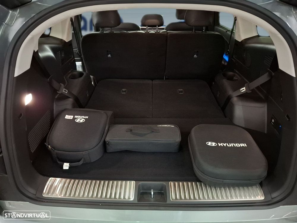 Hyundai Ioniq 9 110.3 kWh Calligraphy - 16