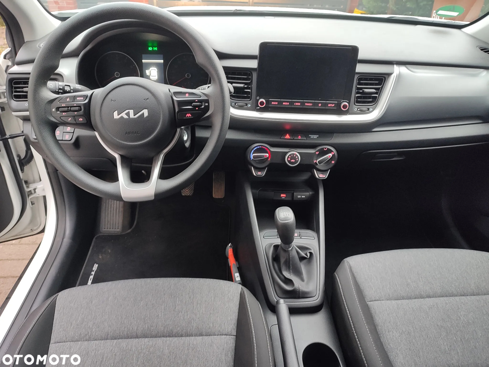 Kia Stonic - 25