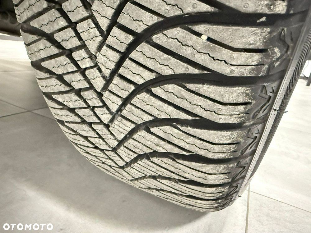 Dacia Duster 1.6 SCe Prestige - 9