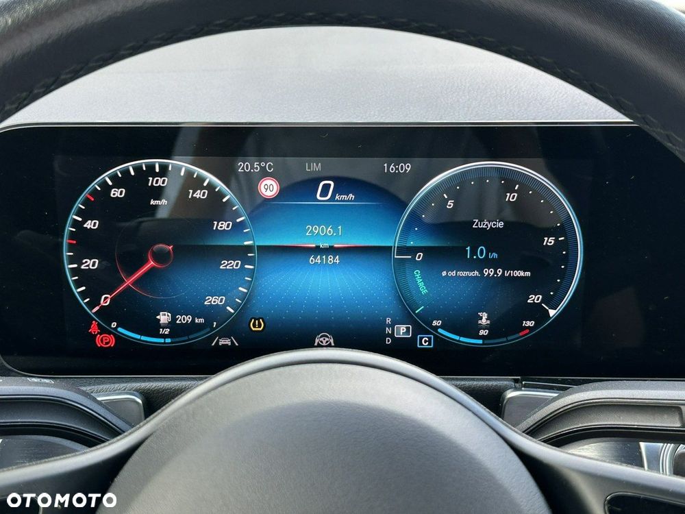 Mercedes-Benz GLB 200 7G-DCT - 39