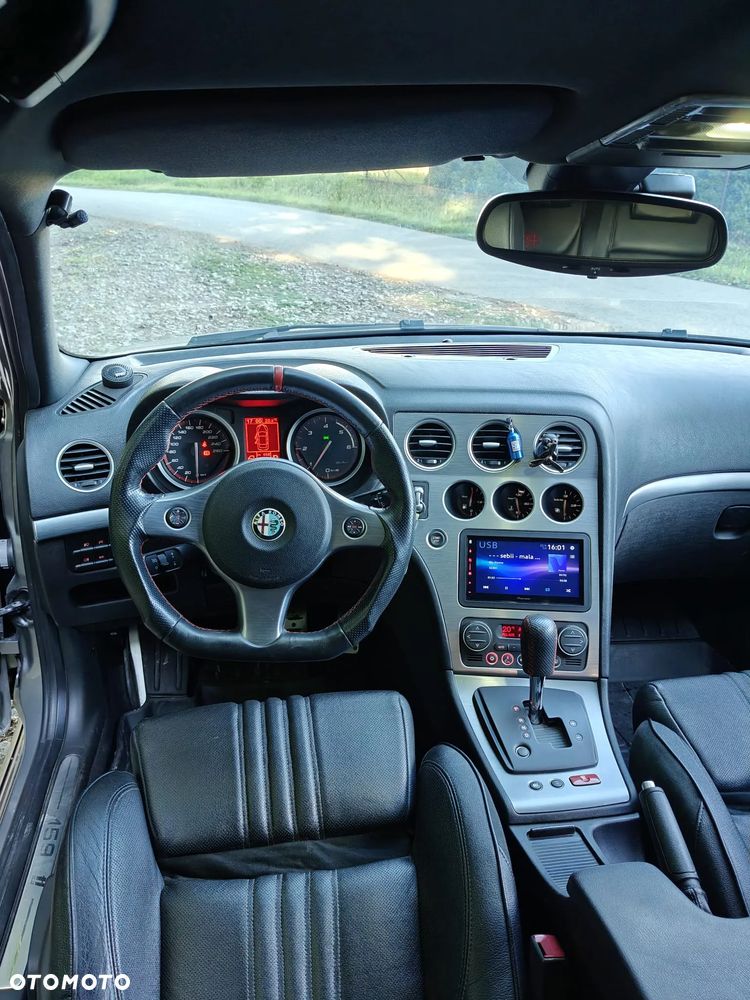 Alfa Romeo 159 1.9JTDM Q-ti - 12