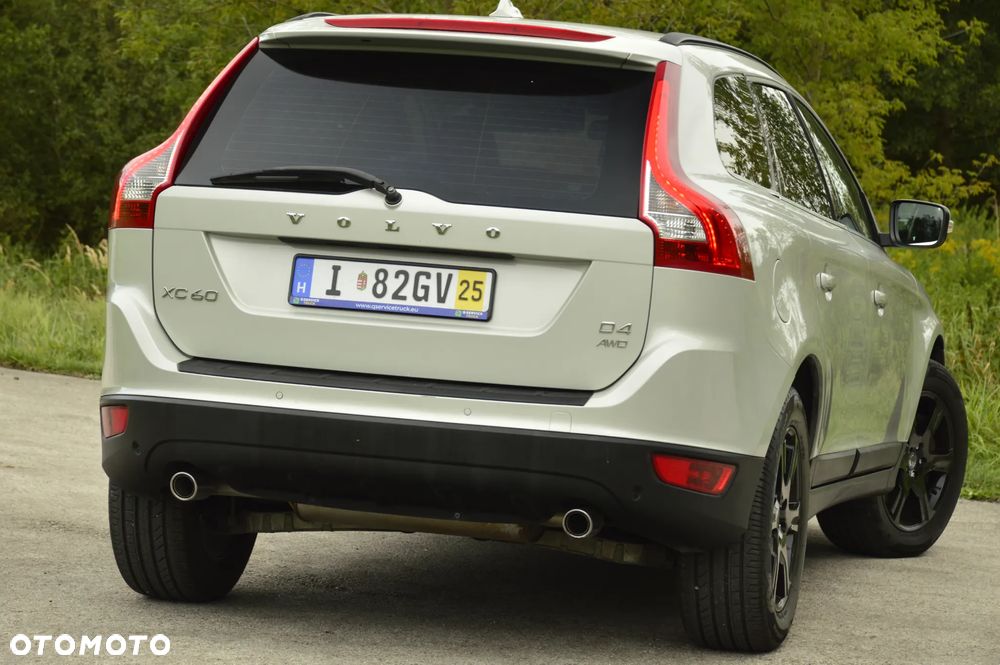 Volvo XC 60 D4 AWD Geartronic Momentum - 15