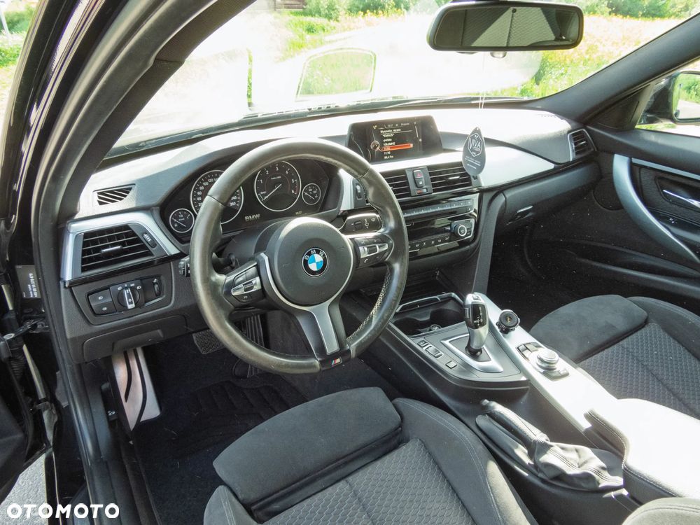 BMW Seria 3 318d M Sport Shadow - 11